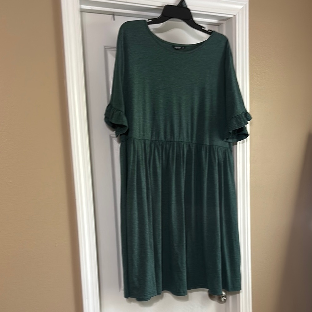 SHEIN Curve Green Ruffle Sleeve Dress